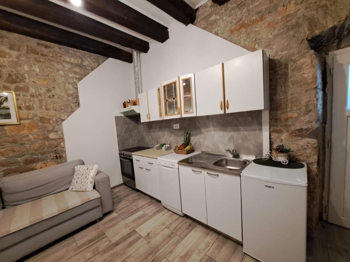 Apartman Zrinka Jesenice  Exteriör bild